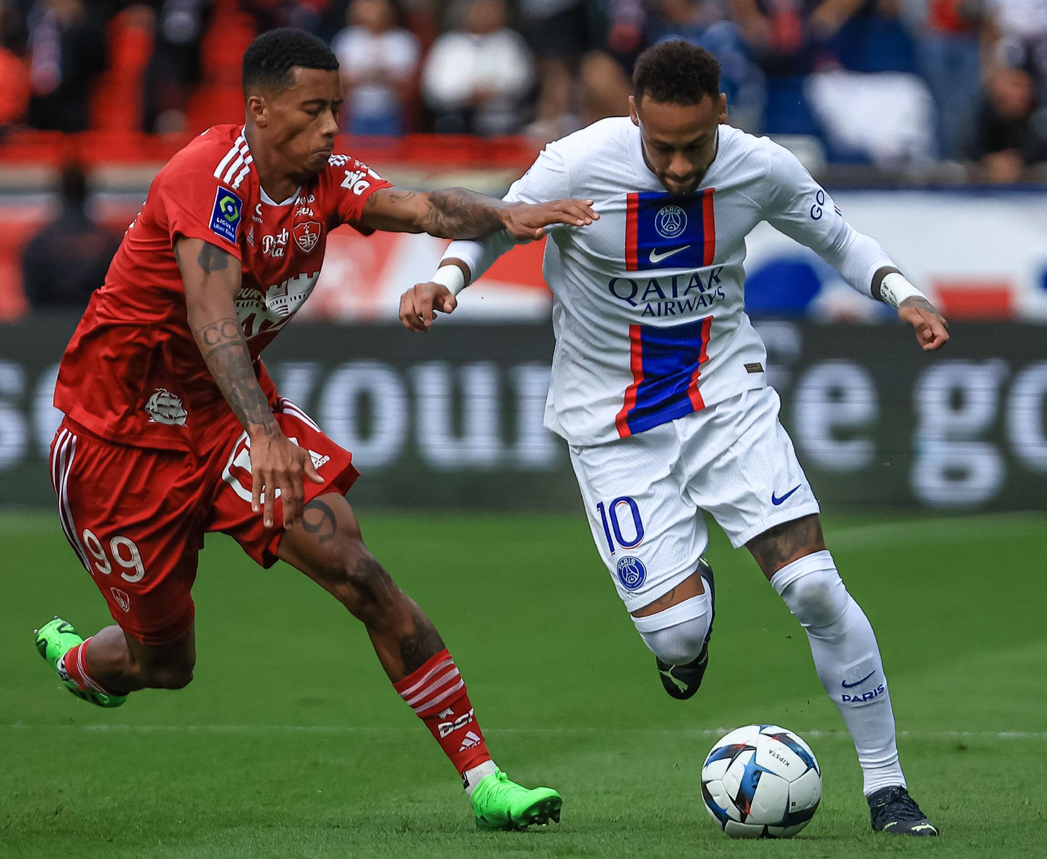 关于巴黎圣日耳曼在比赛中表现出色，获得胜利的信息