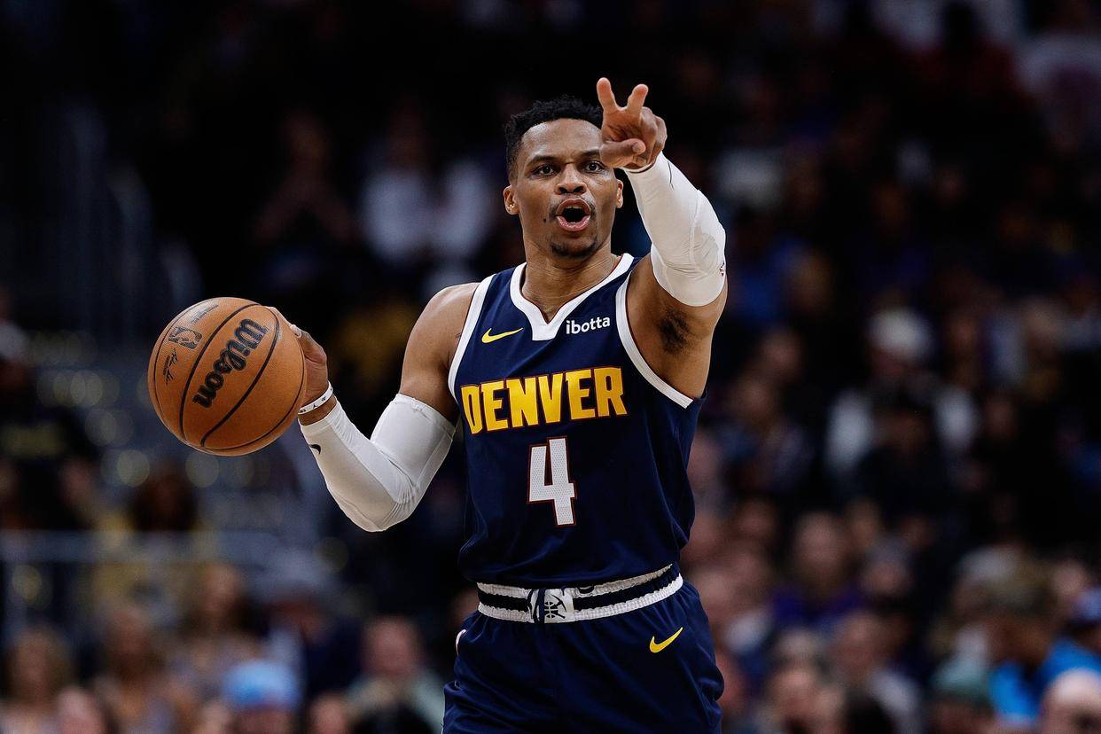 威少三巨头联手，76人得分突破，三连败冲击季后赛！