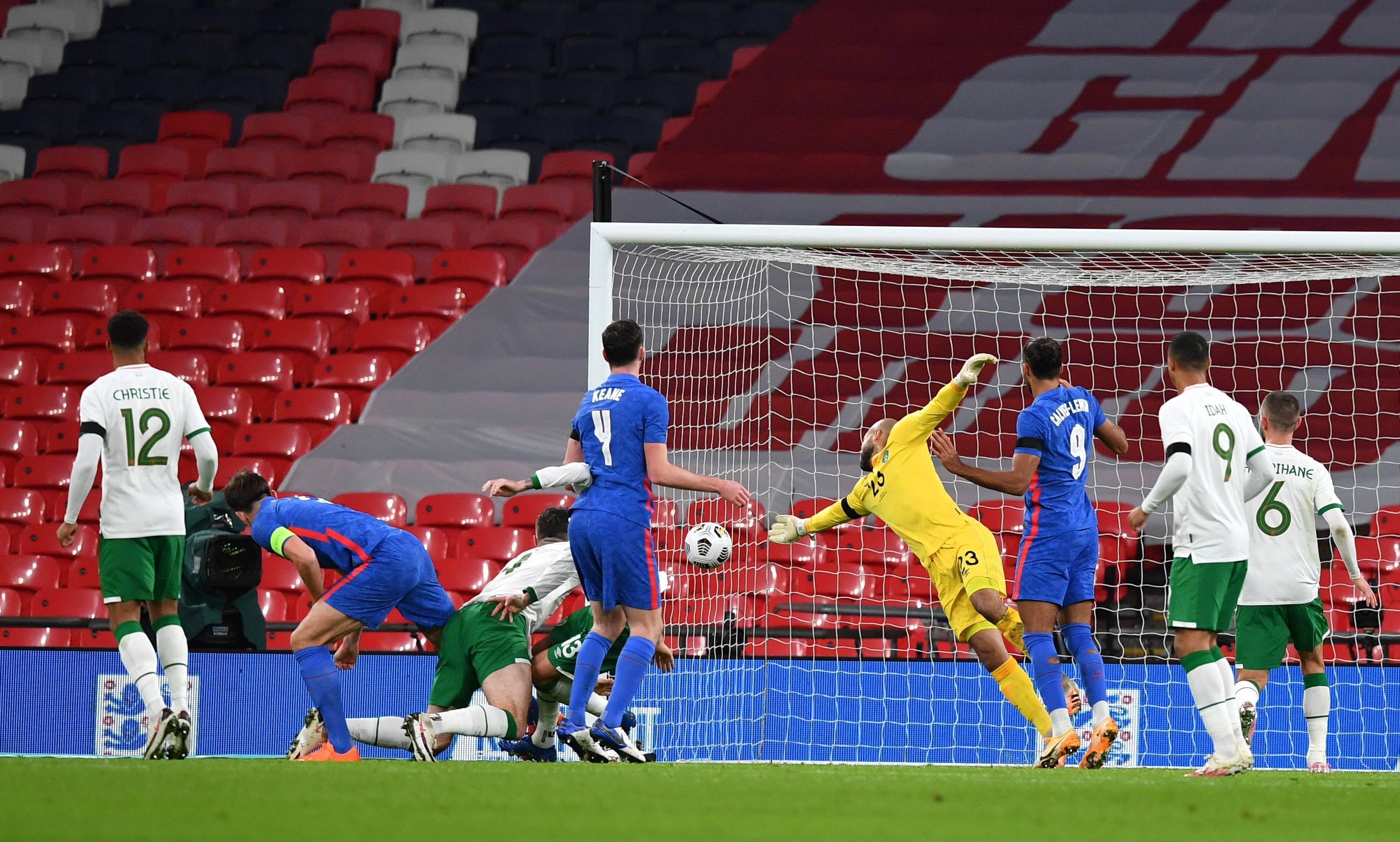 凯恩连续三场比赛得分超过势不可挡，巴塞罗那挑战极限！的简单介绍