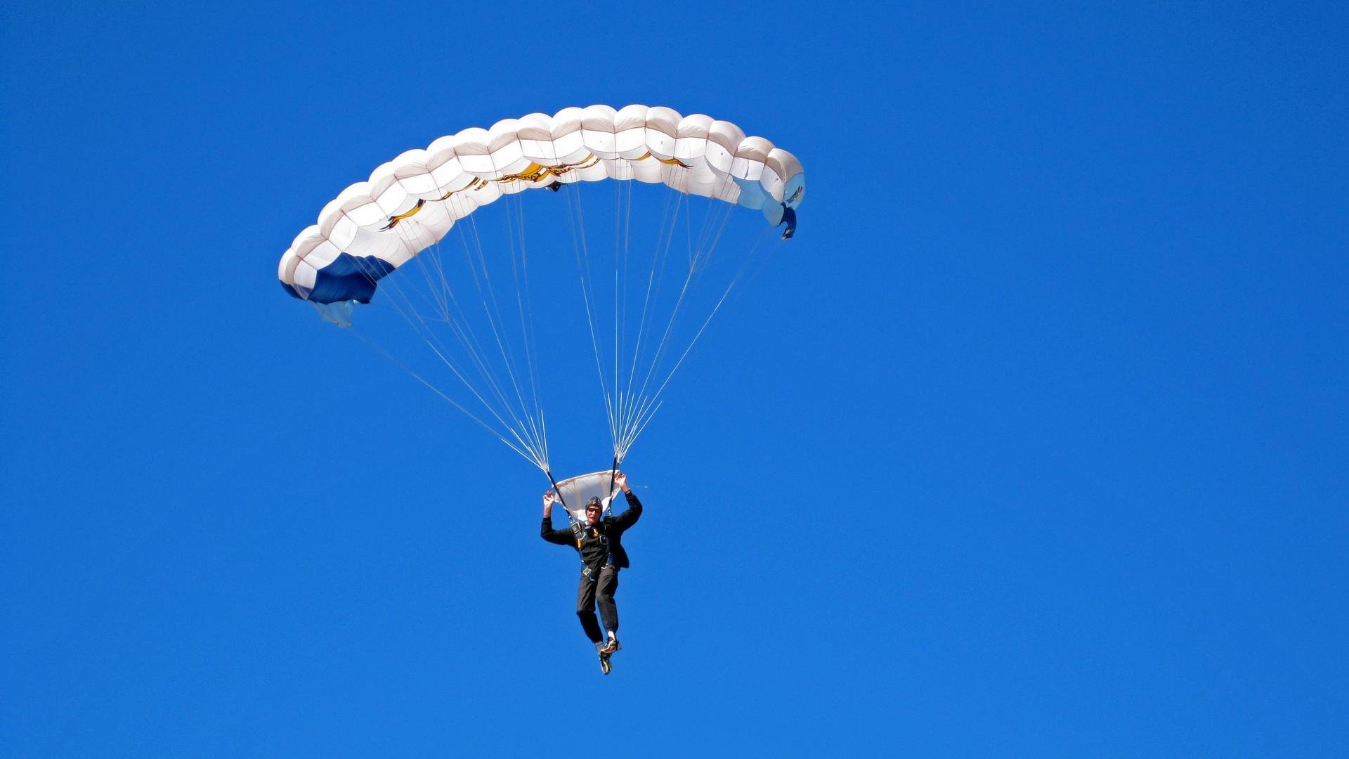 Ming迎来七赛季出色发挥，瑞士队观众热烈欢呼！观众掌声雷动