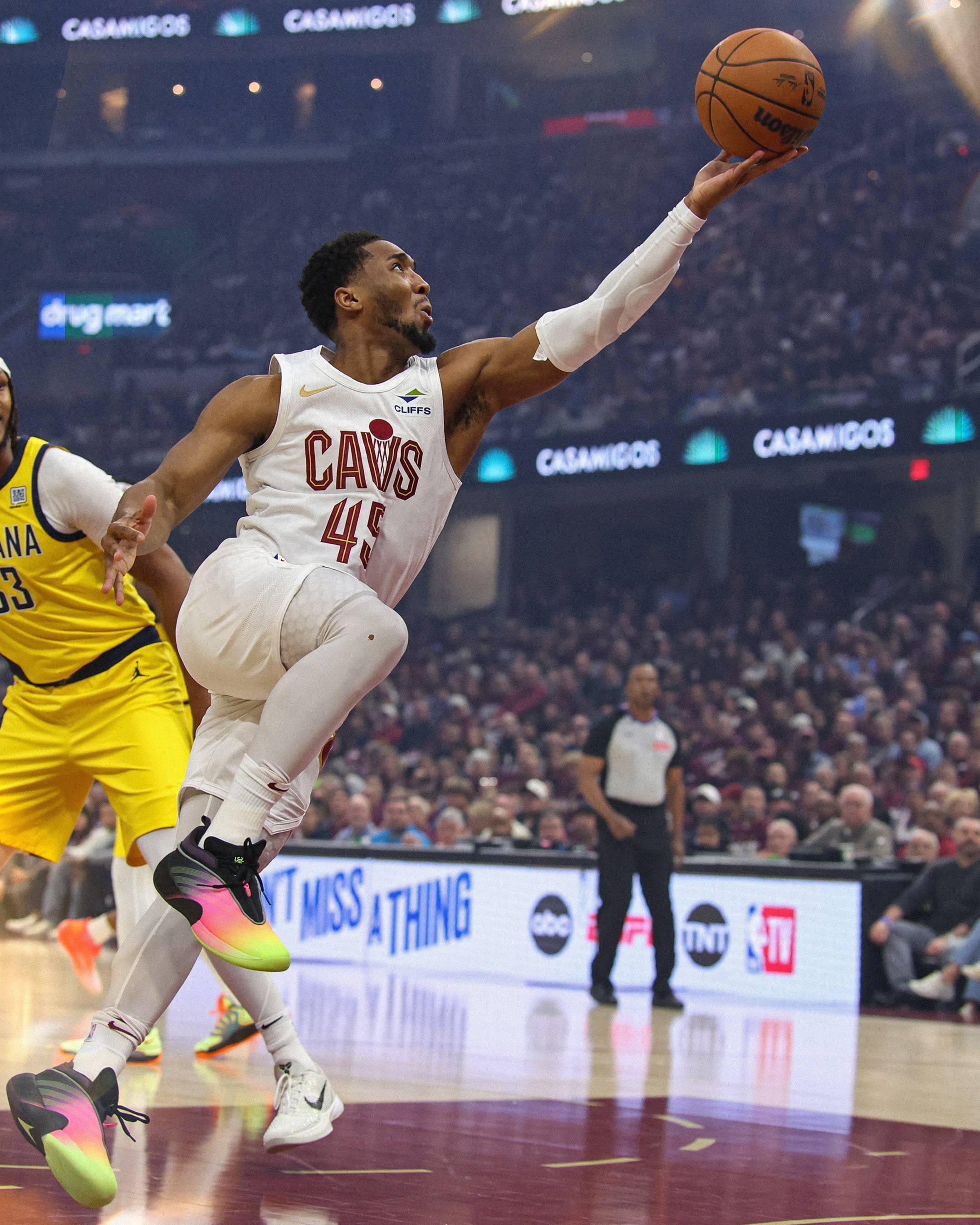 CBA季后赛最新形势:川崎前锋高居榜首,金州勇士强势追赶,冠军归属成迷的简单介绍 CBA季后赛最新形势:川崎前锋高居榜首,金州勇士强势追赶,冠军归属成迷的简单介绍